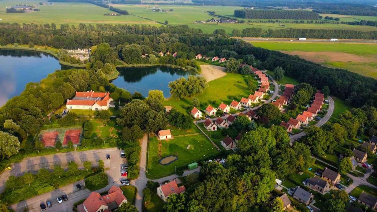 Het Huys Ewijk Mooi Luxe En Een Laadpaal Luaran gambar