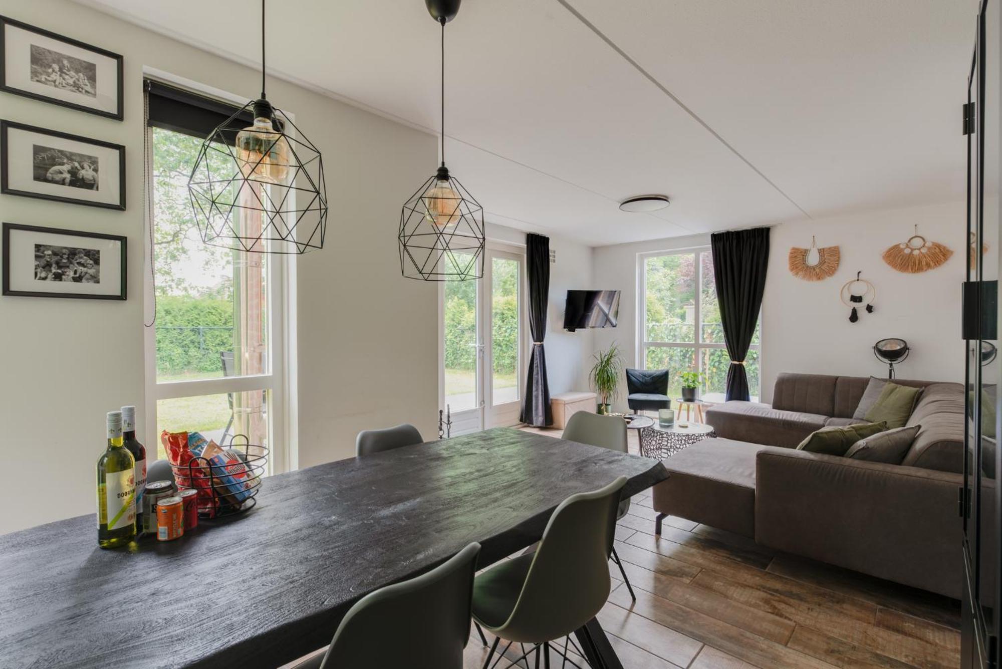 Het Huys Ewijk Mooi Luxe En Een Laadpaal Luaran gambar